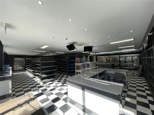 Unit 2 Beaumont Court, 61-71 Victoria Avenue, Southend-on-Sea, SS2