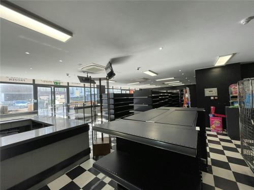 Unit 2 Beaumont Court, 61-71 Victoria Avenue, Southend-on-Sea, SS2