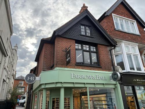 38 Market Place, St. Albans, AL3