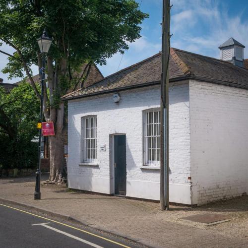 Burnham House Lodge, High Street, Burnham, SL1