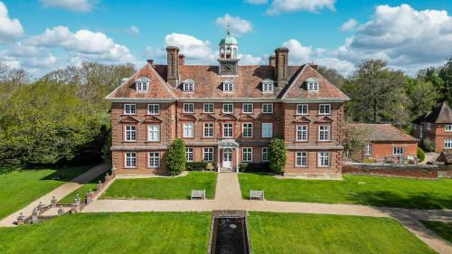 Tyttenhanger House, Coursers Road, Colney Heath, AL4