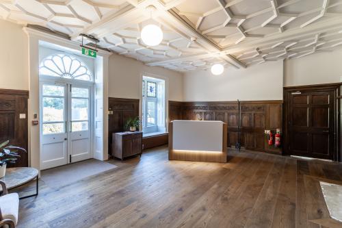 Tyttenhanger House, Coursers Road, Colney Heath, AL4