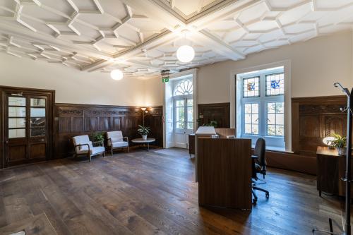 Tyttenhanger House, Coursers Road, Colney Heath, AL4