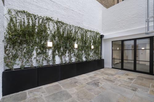 30 Portland Place, Fitzrovia, London, W1B