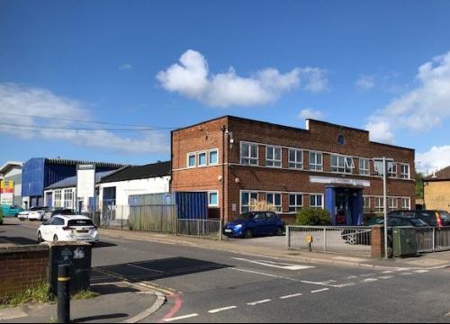 82-88 Hampton Road West, Hanworth, TW13