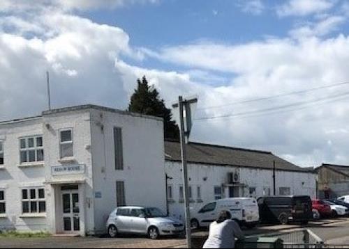 82-88 Hampton Road West, Hanworth, TW13