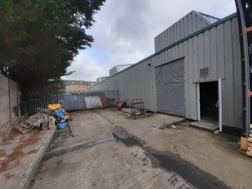 Unit B3, Queensbridge Industrial Estate, London Road, West Thurrock, RM20