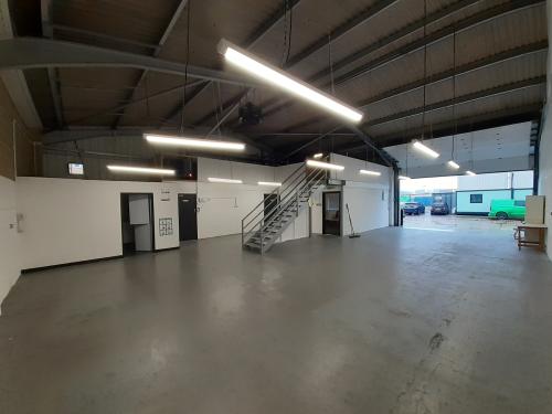 Unit B6a, Queensbridge Industrial Estate, London Road, West Thurrock, RM20