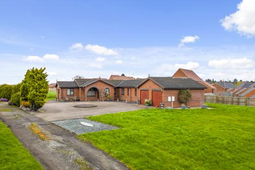Lower Forest Farm, Hinckley Road, Leicester, LE3
