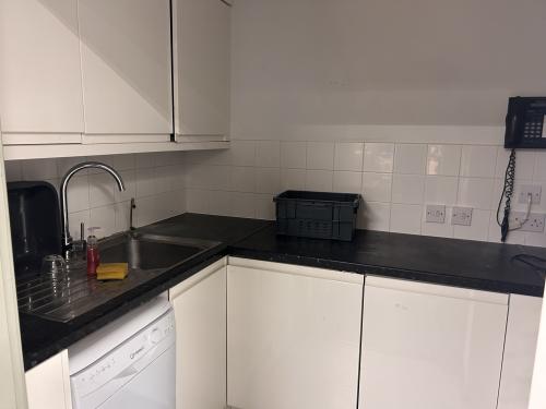 Unit 16, North Circular Business Park, Great Central Way, Neasden, London, NW10