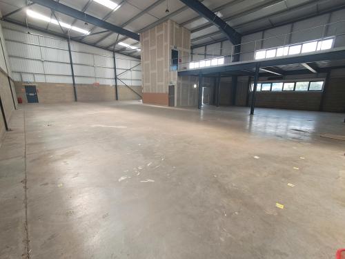 Holmethorpe Industrial Estate, 68 Holmethorpe Avenue, Redhill, RH1