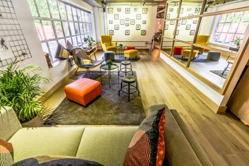 Office 1.2, 2 Bath Place, Shoreditch, London, EC2A