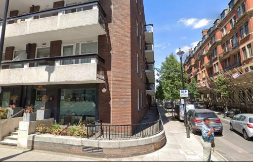 8 Weymouth Street, Fitzrovia, London, W1W