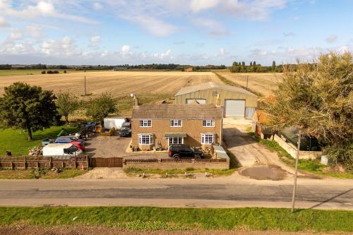 3.5 Acres Beaconsfield Farm, Wragholme, Louth, LN11