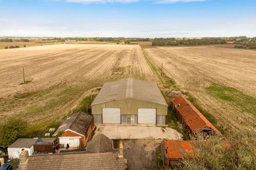 3.5 Acres Beaconsfield Farm, Wragholme, Louth, LN11