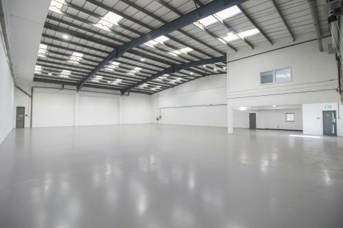 Unit 4, Saxon Way Trading Estate, West Drayton, UB7