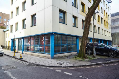 30 Queen Charlotte Street, Bristol, BS1