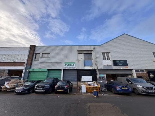 Unit 56 Waterside Trading Centre, West London Industrial Estate, Trumpers Way, Hanwell, London, W7