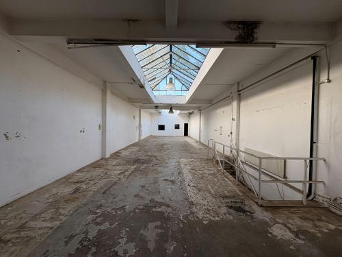 Unit 56 Waterside Trading Centre, West London Industrial Estate, Trumpers Way, Hanwell, London, W7