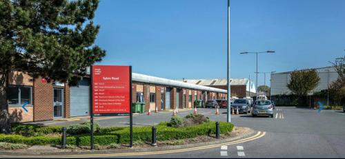 Slough Trading Estate, 383 Sykes Road, Slough, SL1