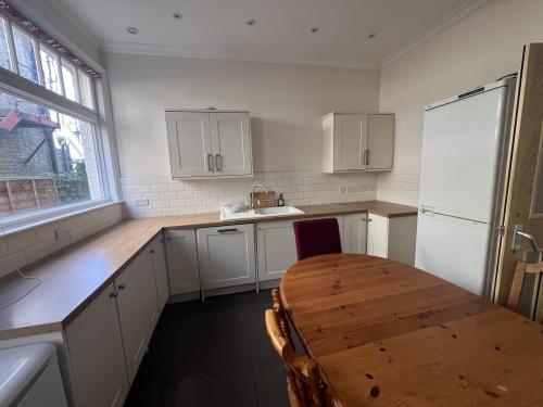 20, Beech House Road, Croydon, CR0