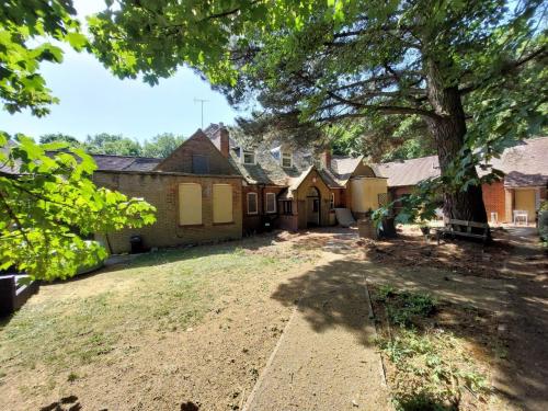 Four Oaks, Ingrave Road, Brentwood, CM15