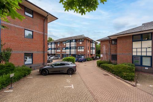 Unit 8, Mountbatten Business Centre, Millbrook Road East, Southampton, SO15