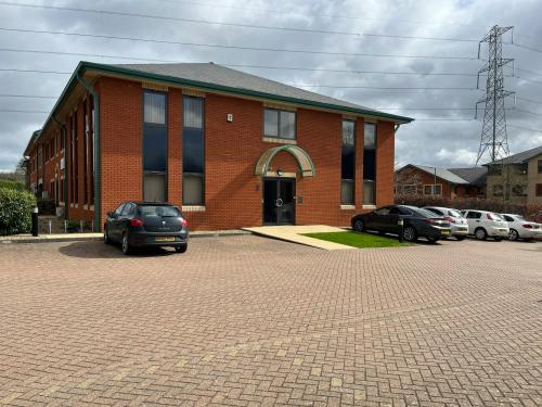 Unit 7, Bell Business Park, Smeaton Close, Aylesbury, HP19