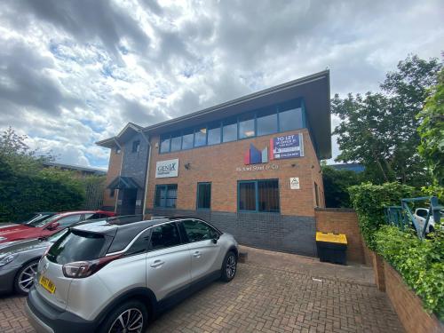 Unit 4 Carlton Court, Leeds, LS12