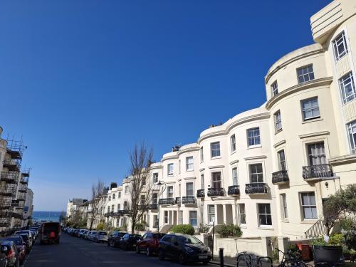49 Lansdowne Place, Hove, BN3