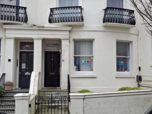 49 Lansdowne Place, Hove, BN3