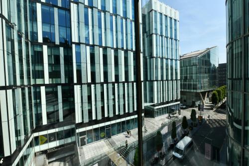 4 Hardman Street, Spinningfields, Manchester, M3