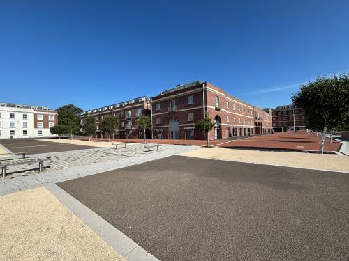 Unit 3A The Chandlers, Royal Clarence Yard, Gosport, PO12