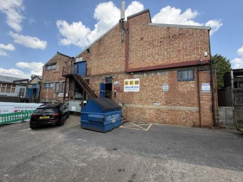 Unit 5B Fryers Works, Abercromby Avenue, High Wycombe, HP12