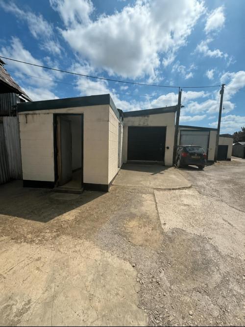 Unit 4 Brook End, Weston Turville, HP22