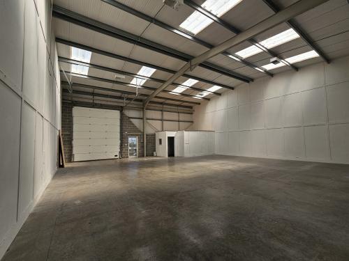 Unit 19, Cloverlay Industrial Estate, Canterbury Lane, Rainham, ME8