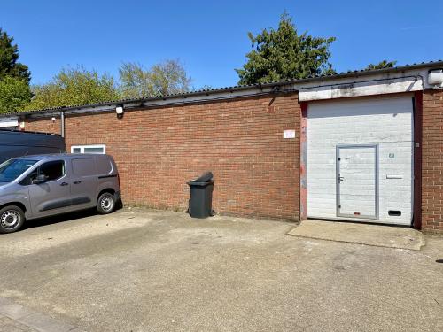 Unit 15, Townsend Industrial Estate, Westbury Close, Houghton Regis, Dunstable, LU5