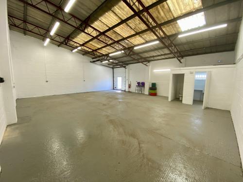 Unit 15, Townsend Industrial Estate, Westbury Close, Houghton Regis, Dunstable, LU5