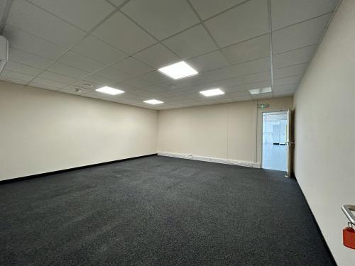 Unit 17, Ash Industrial Estate, Kembrey Park, Swindon, SN2