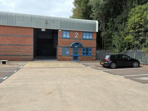 Unit 2, Dencora Centre, Campfield Road, St Albans, AL1