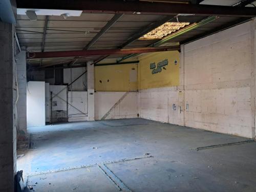 Unit 31, Longshot Lane, Bracknell, RG12