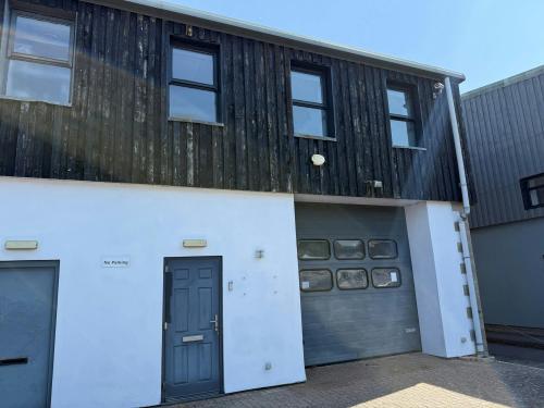 Unit 3 Sandpool Farm, Poole Keynes, Cirencester, GL7