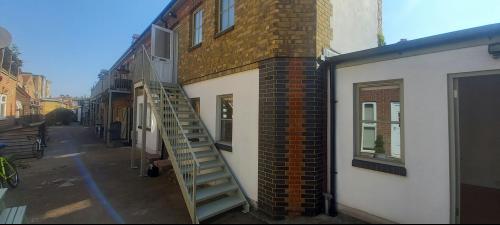 Rear Of 119 Sheen Stables, Sheen Lane, East Sheen, London, SW14