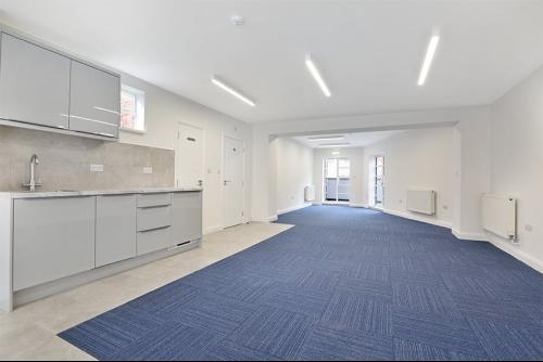 37 Kew Road, Richmond, TW9