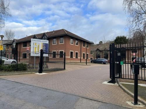Unit 13B Chiltern Court, Asheridge Road, Chesham, HP5