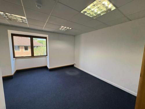 Unit 13B Chiltern Court, Asheridge Road, Chesham, HP5