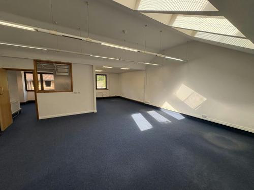 Unit 13B Chiltern Court, Asheridge Road, Chesham, HP5