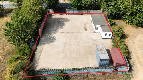 Skeleton Yard, Buntingford Road, Ware, SG11