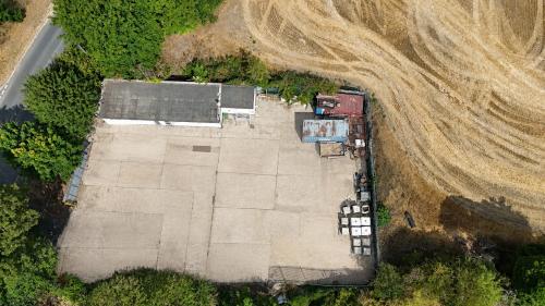 Skeleton Yard, Buntingford Road, Ware, SG11