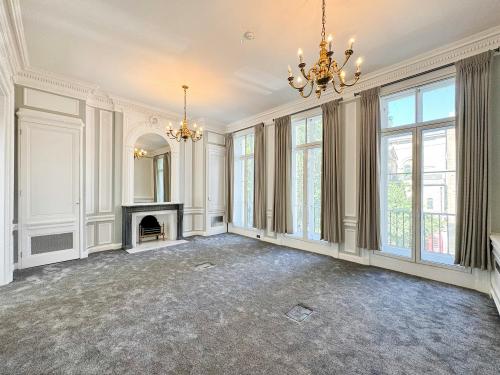 1 Hobart Place, Belgravia, London, SW1W